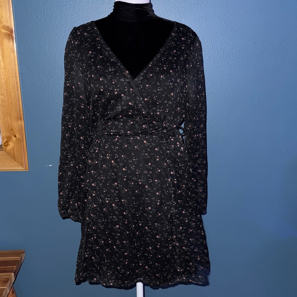 Abercrombie Floral Navy Wrap Dress